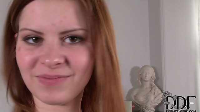 All natural ginger babe with charming face gives masturbation solo
