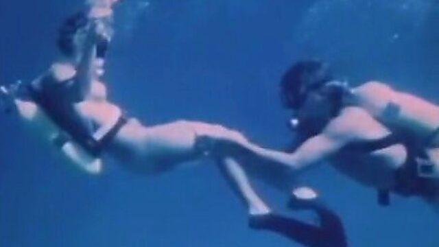 The couple of horny and voracious scuba divers have wild sex in the ocean