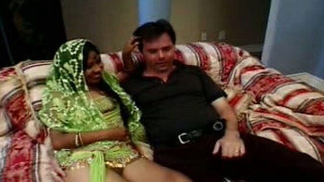 Indian slut performs dirty lap dance